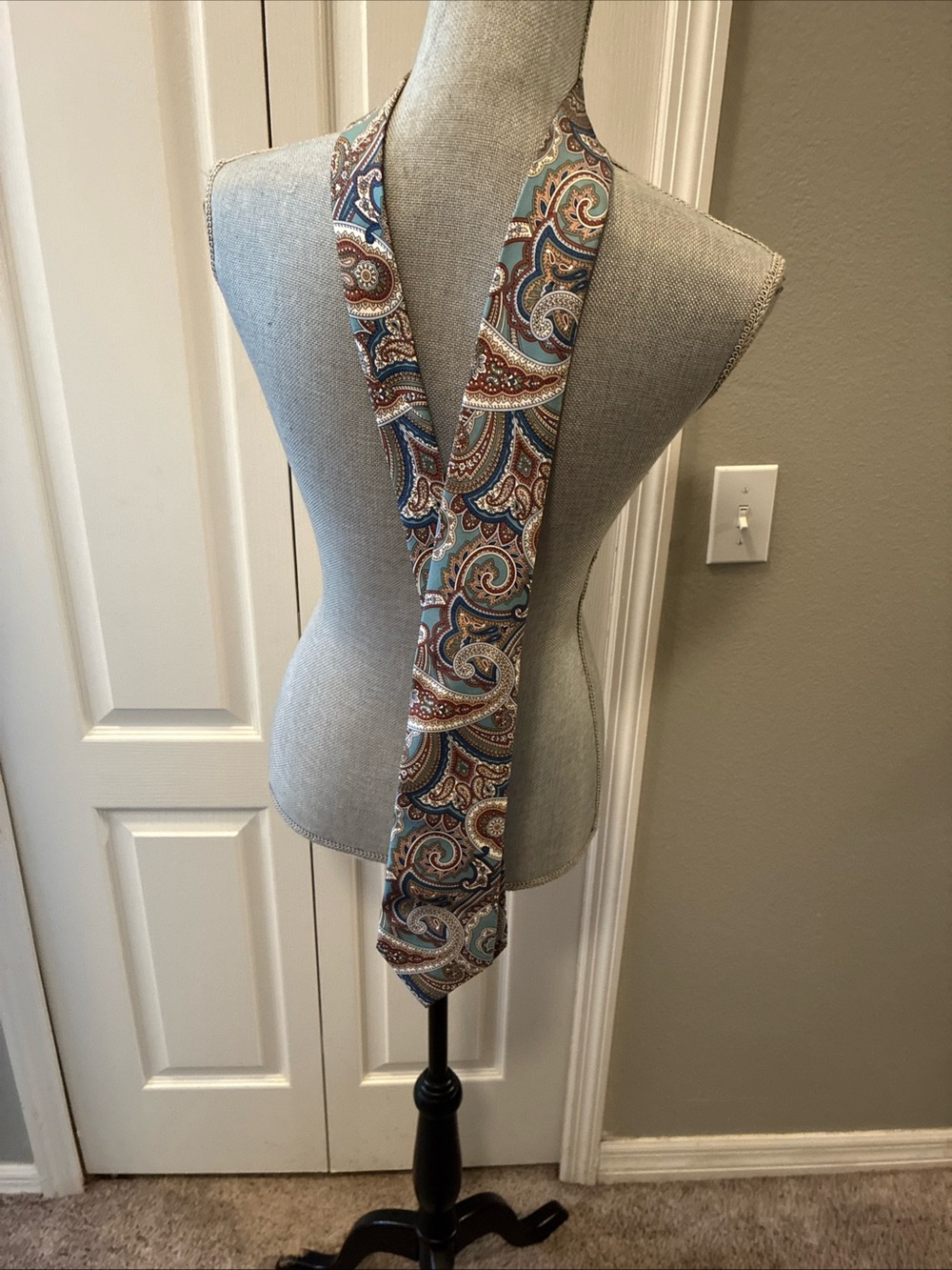 Daniel Cremieux made In Italy limited edition mens tie